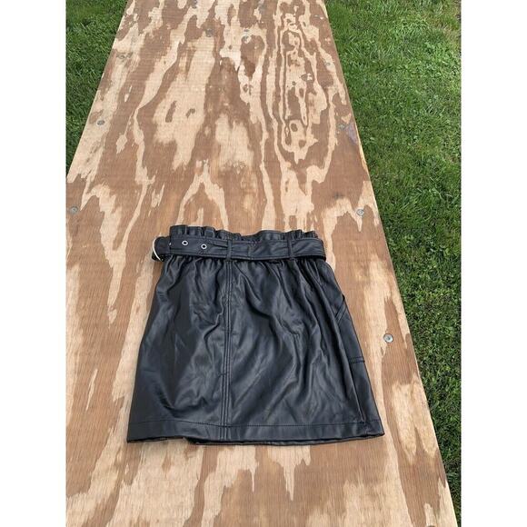 Haute Monde S Faux Leather Belted Mini Skirt in Black‎ Small Biker Goth Summer - Picture 6 of 8